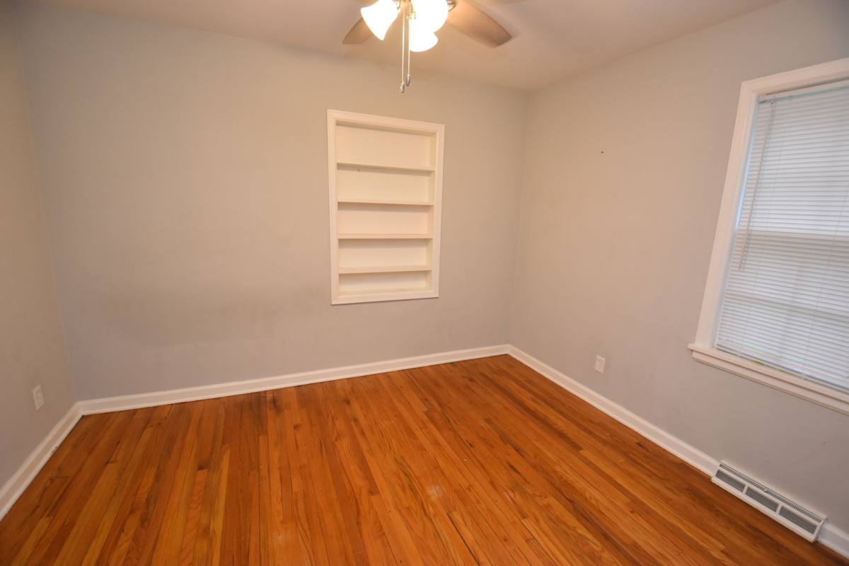 House for rent at 19585 Sunset Lane, South Bend, IN 46637