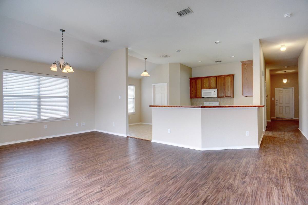 House for rent at 1305 Mountain Peak Dr, Haslet, TX 76052