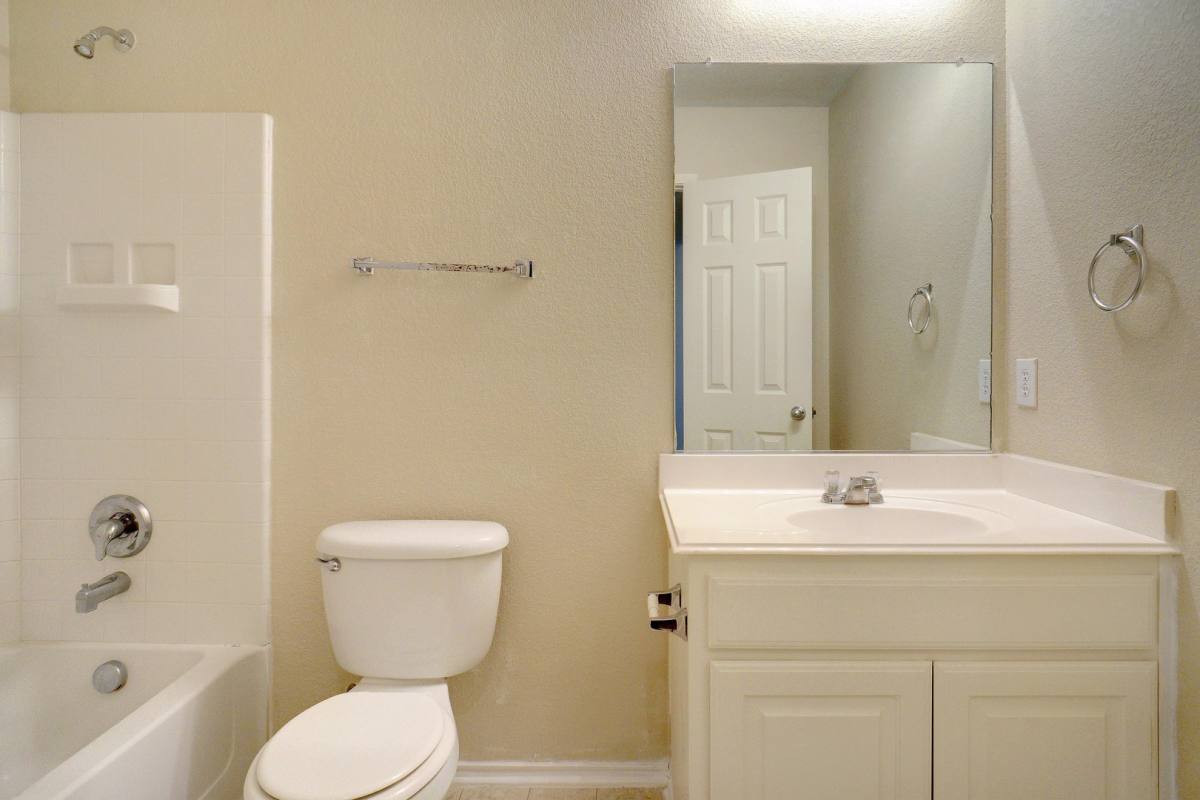 House for rent at 1305 Mountain Peak Dr, Haslet, TX 76052