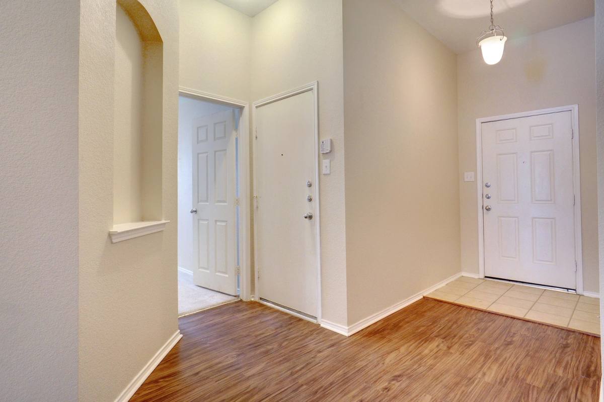 House for rent at 1305 Mountain Peak Dr, Haslet, TX 76052