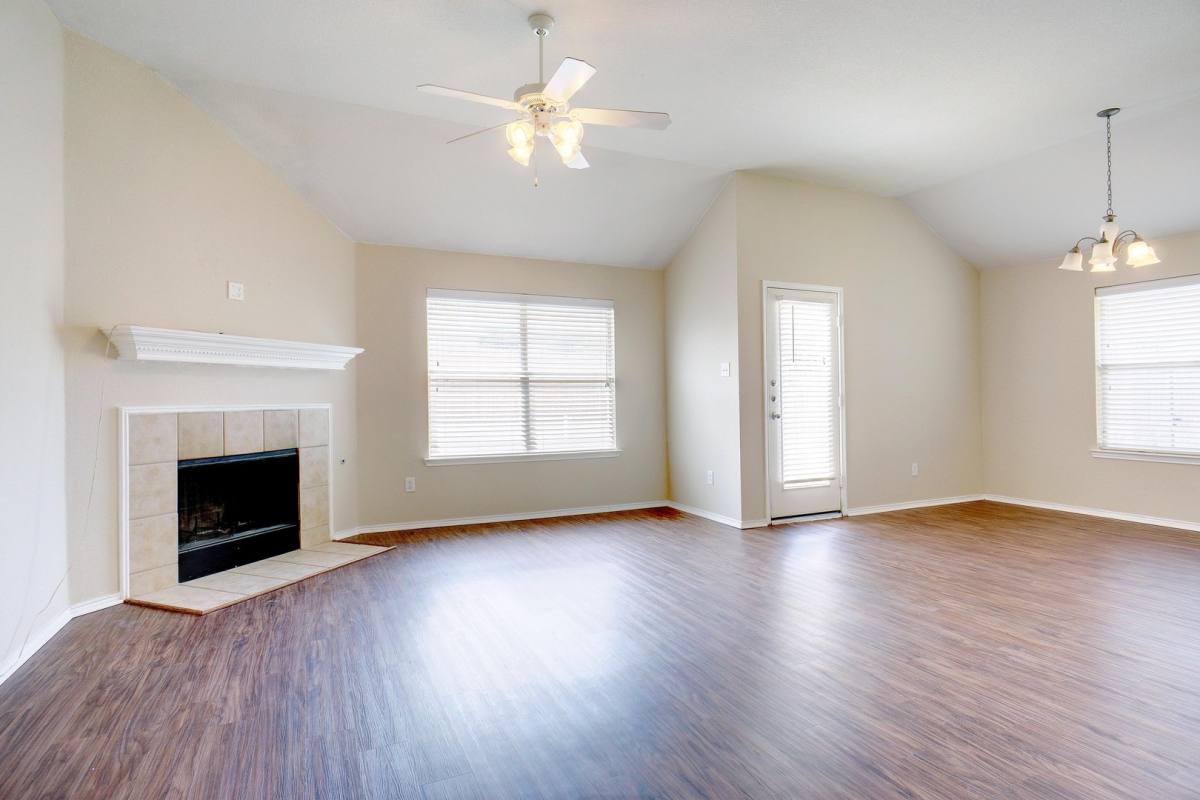 House for rent at 1305 Mountain Peak Dr, Haslet, TX 76052