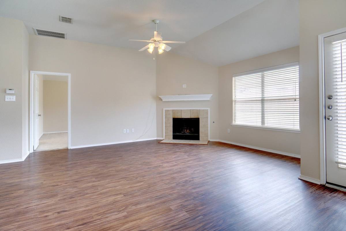 House for rent at 1305 Mountain Peak Dr, Haslet, TX 76052