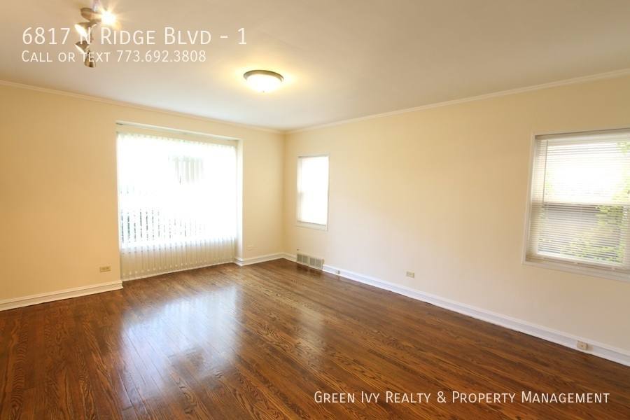 Apartment for rent at 6817 N Ridge Blvd #1, Chicago, IL 60645