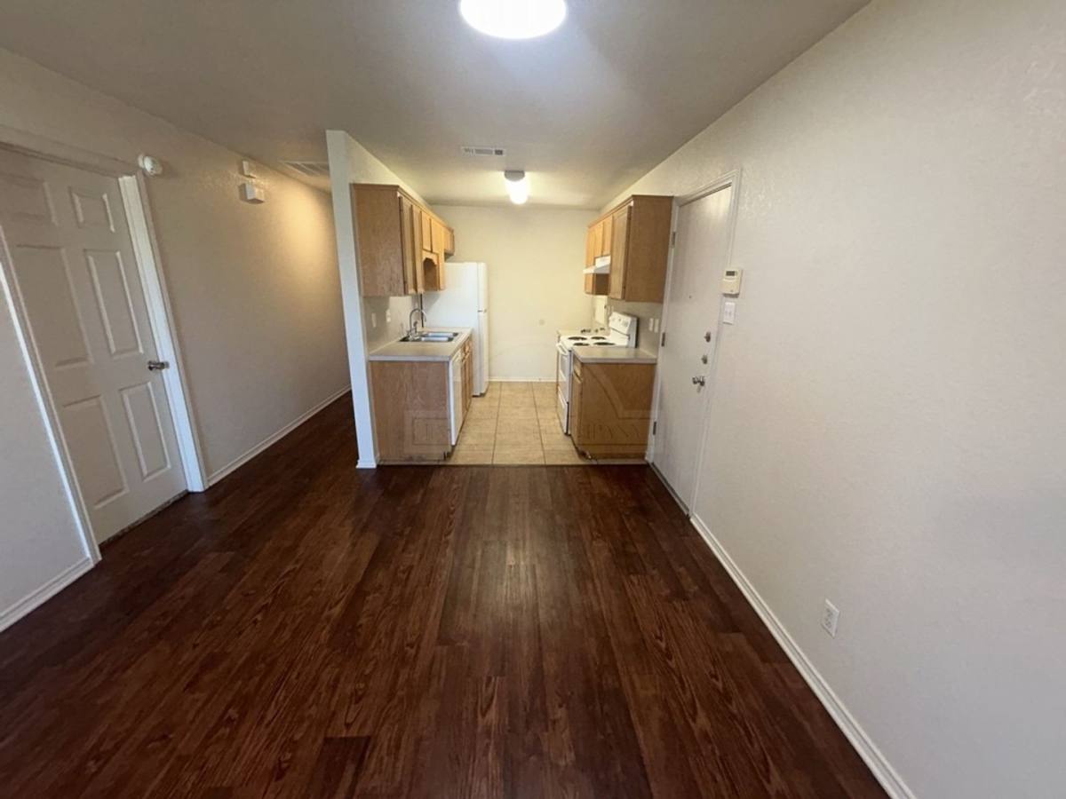 Townhouse for rent at 912 McDaniel Circle, Killeen, TX 76543