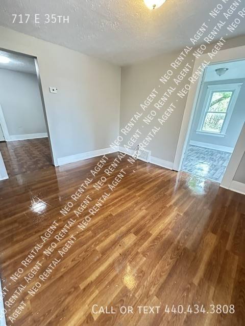 Apartment for rent at 717 E 35th, Lorain, OH 44055