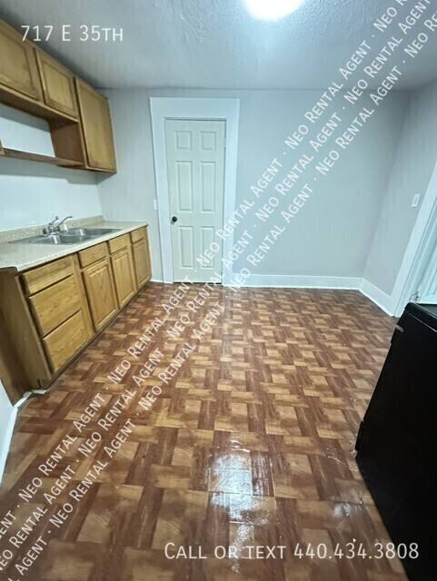 Apartment for rent at 717 E 35th, Lorain, OH 44055