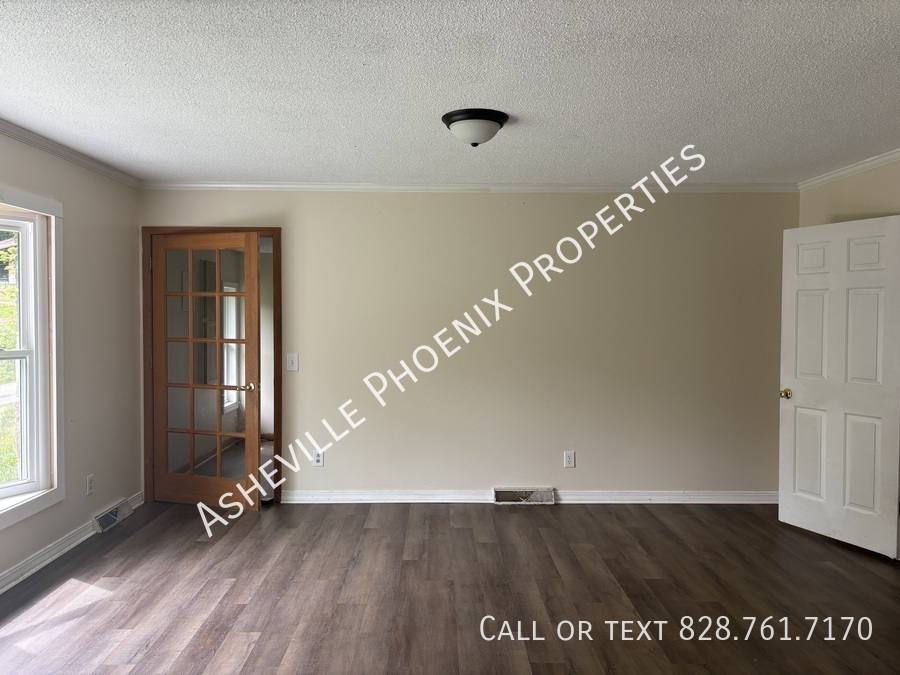 House for rent at 1130 Orion Davis Rd, Waynesville, NC 28786