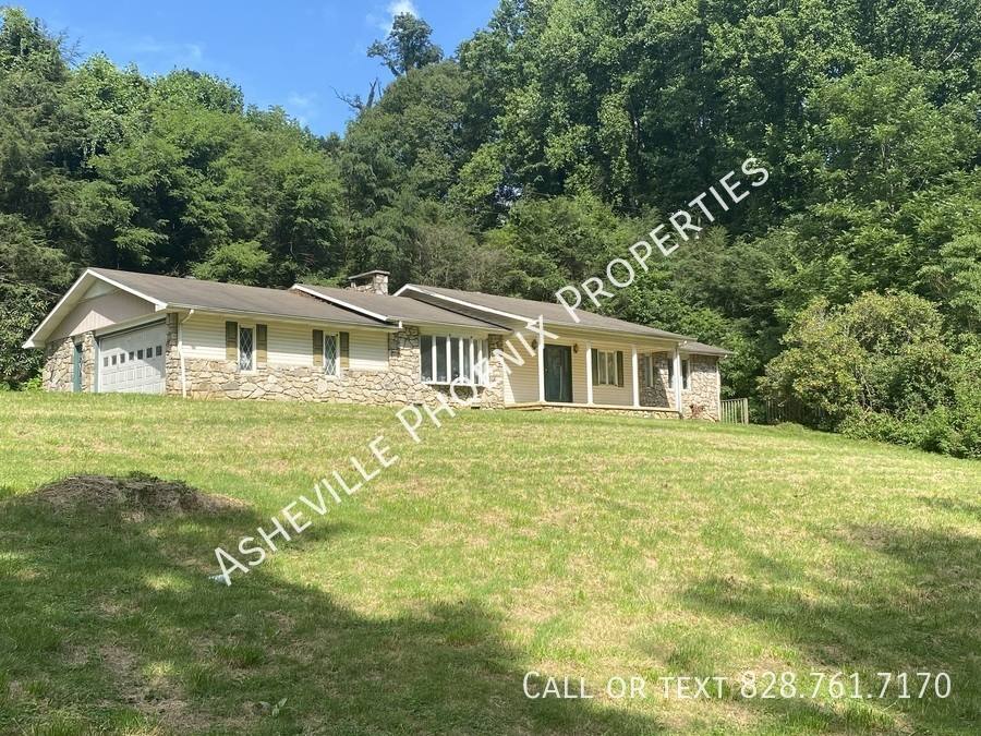House for rent at 1130 Orion Davis Rd, Waynesville, NC 28786
