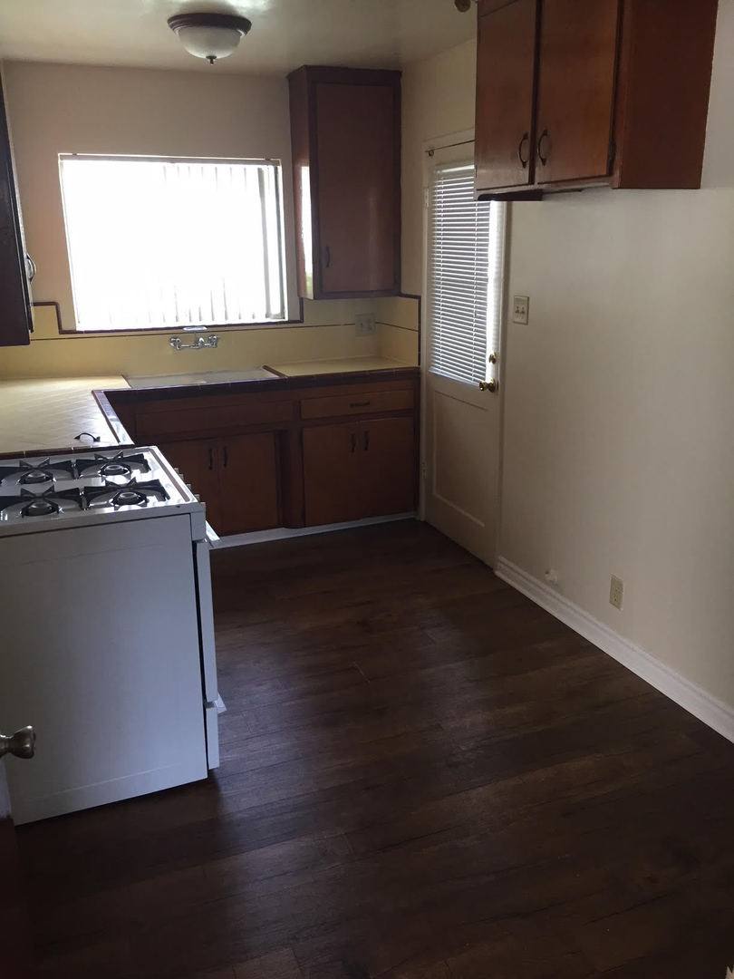 Apartment for rent at 10516 Arrington Ave, Downey, CA 90241