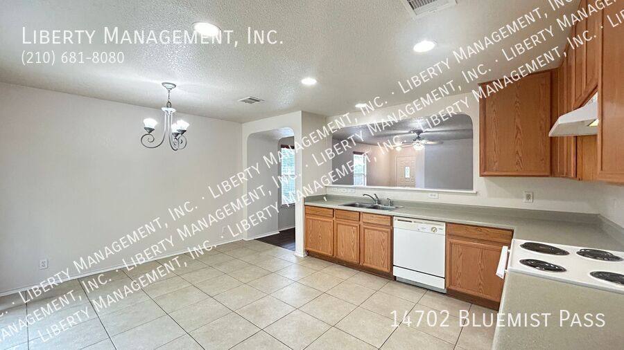 House for rent at 14702 Bluemist Pass, San Antonio, TX 78247