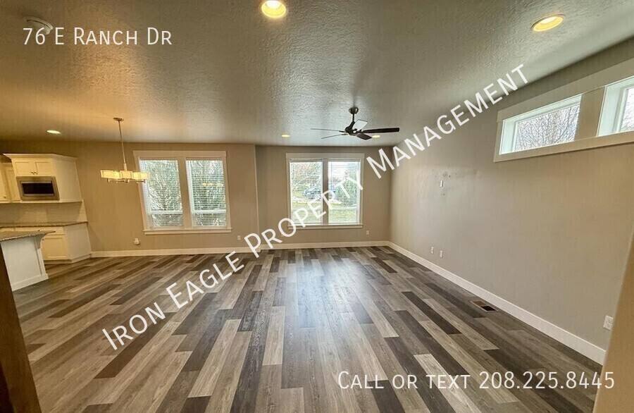 Townhouse for rent at 76 E Ranch Dr, Eagle, ID 83616