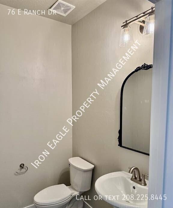 Townhouse for rent at 76 E Ranch Dr, Eagle, ID 83616