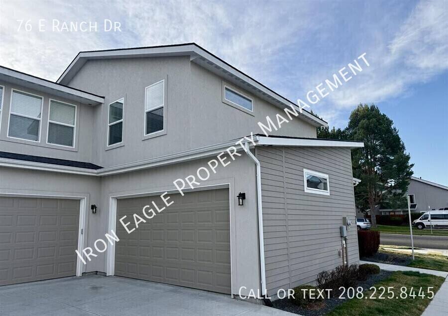 Townhouse for rent at 76 E Ranch Dr, Eagle, ID 83616