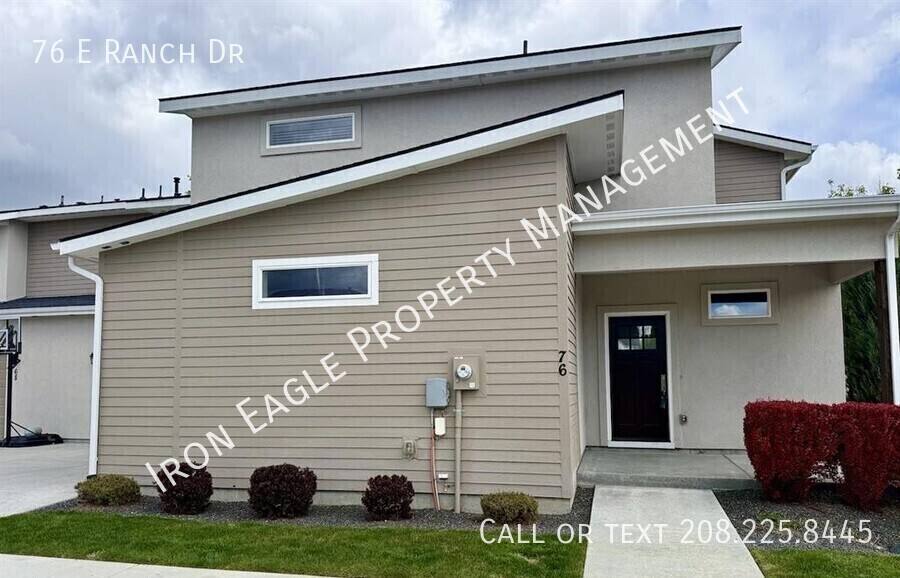 Townhouse for rent at 76 E Ranch Dr, Eagle, ID 83616