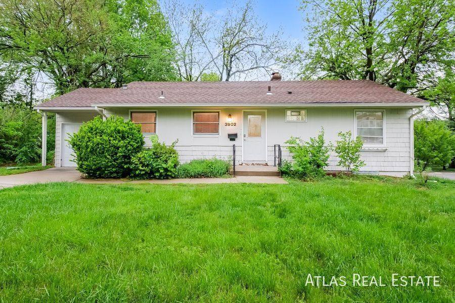 House for rent at 3902 W 72nd Terrace, Prairie Village, KS 66208