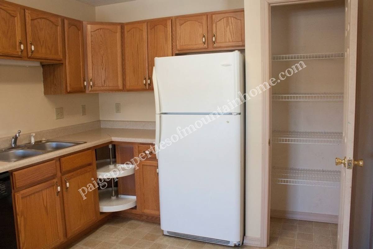 Apartment for rent at 24 N Star Circle, Mountain Home, AR 72653