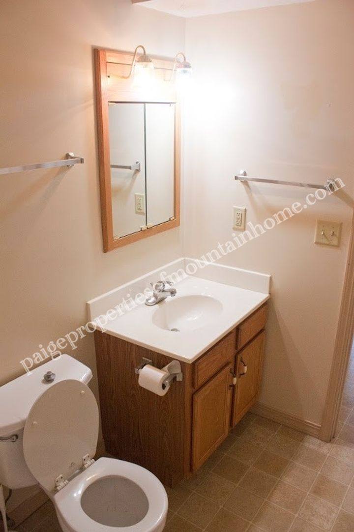 Apartment for rent at 24 N Star Circle, Mountain Home, AR 72653