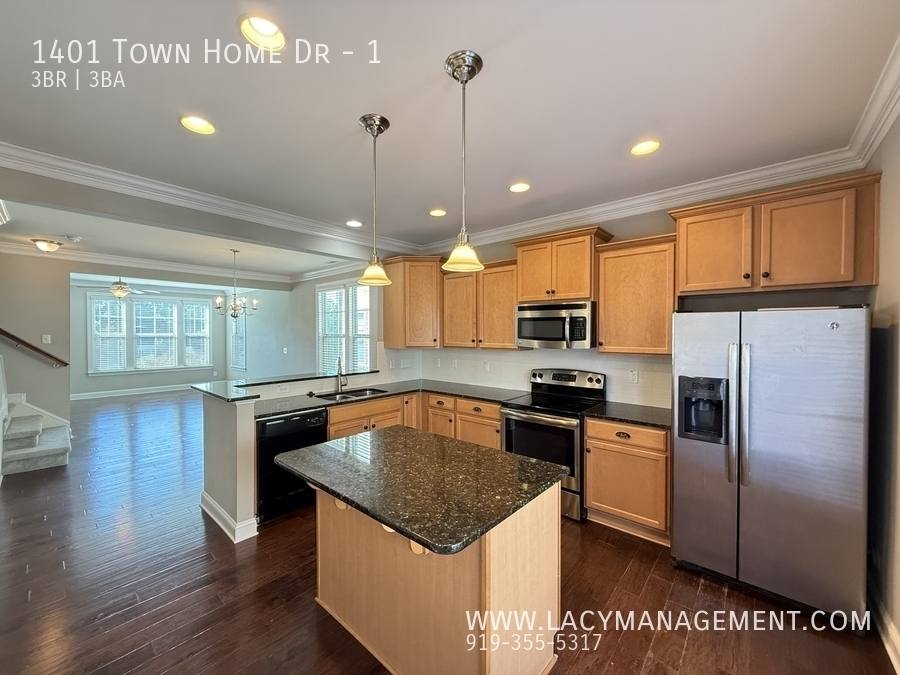 Townhouse for rent at 1401 Dr #1, Apex, NC 27502