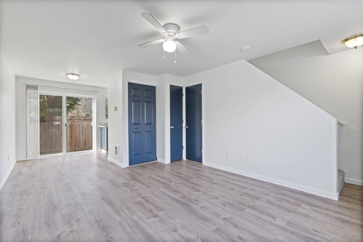 Apartment for rent at 2135 SE 122nd Ave, Portland, OR 97233