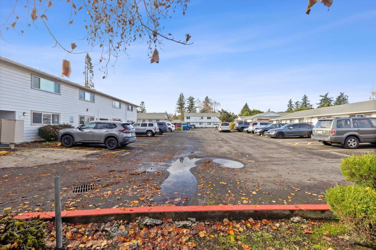Apartment for rent at 2135 SE 122nd Ave, Portland, OR 97233