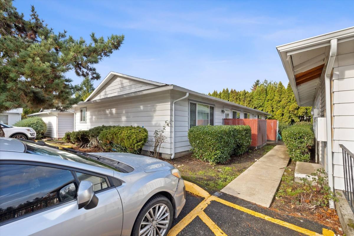 Apartment for rent at 2135 SE 122nd Ave, Portland, OR 97233