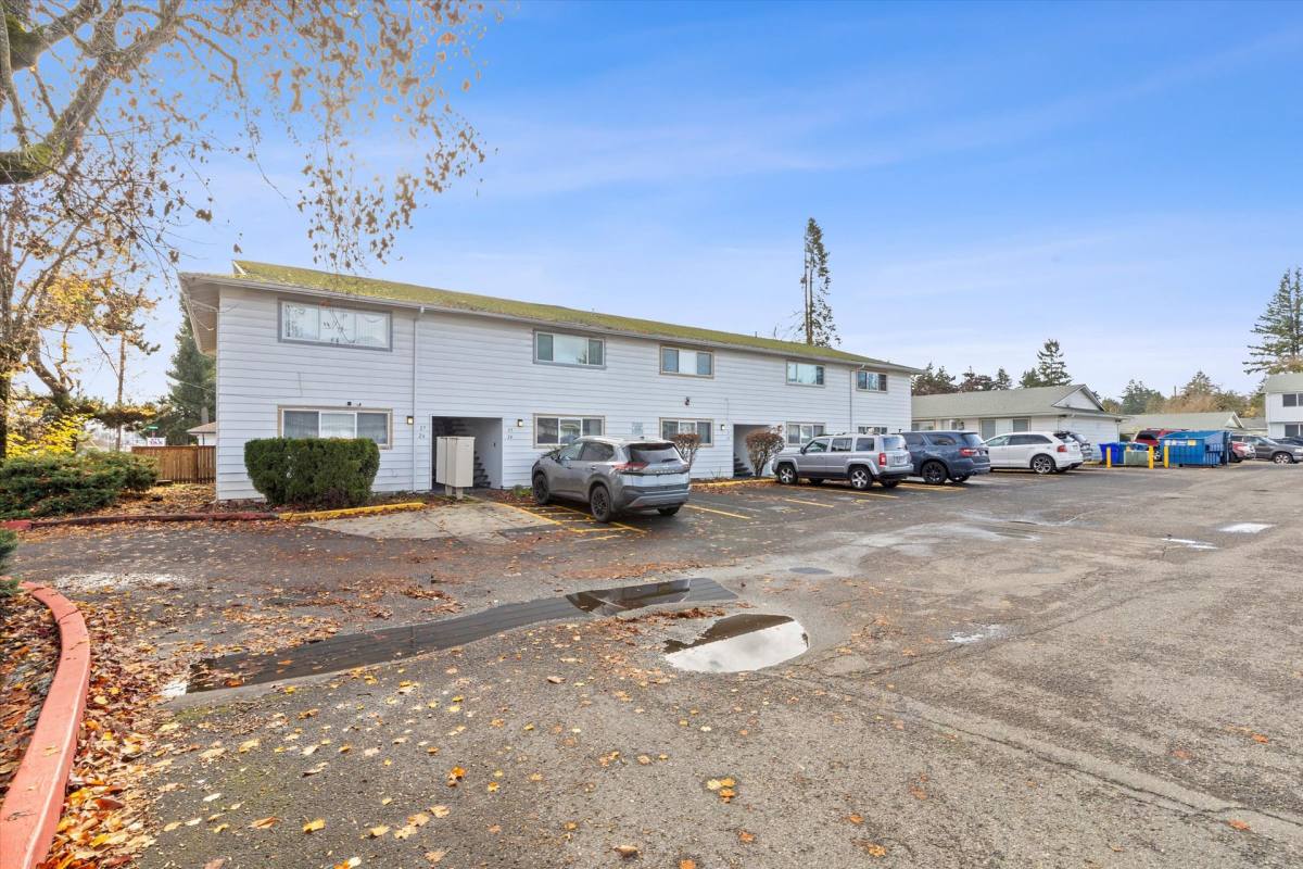Apartment for rent at 2135 SE 122nd Ave, Portland, OR 97233