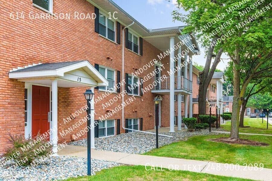 Apartment for rent at 614 Garrison Rd #1C, Battle Creek, MI 49017
