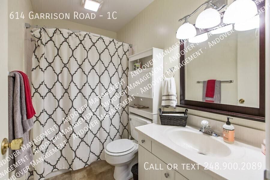 Apartment for rent at 614 Garrison Rd #1C, Battle Creek, MI 49017