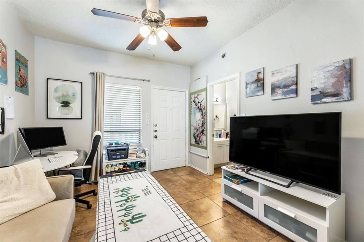 Apartment for rent at 3206 King St, Austin, TX 78705