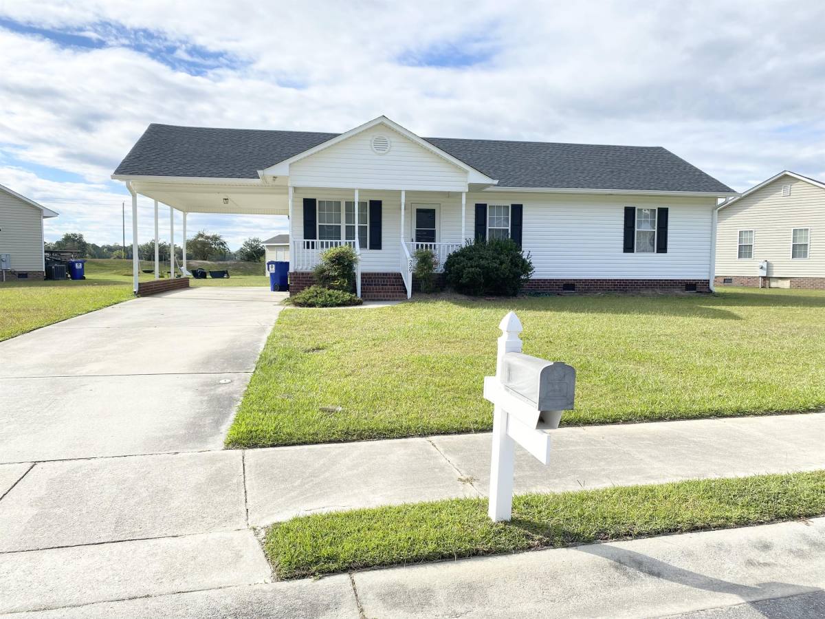 House for rent at 229 Olive Branch Blvd, Grifton, NC 28530