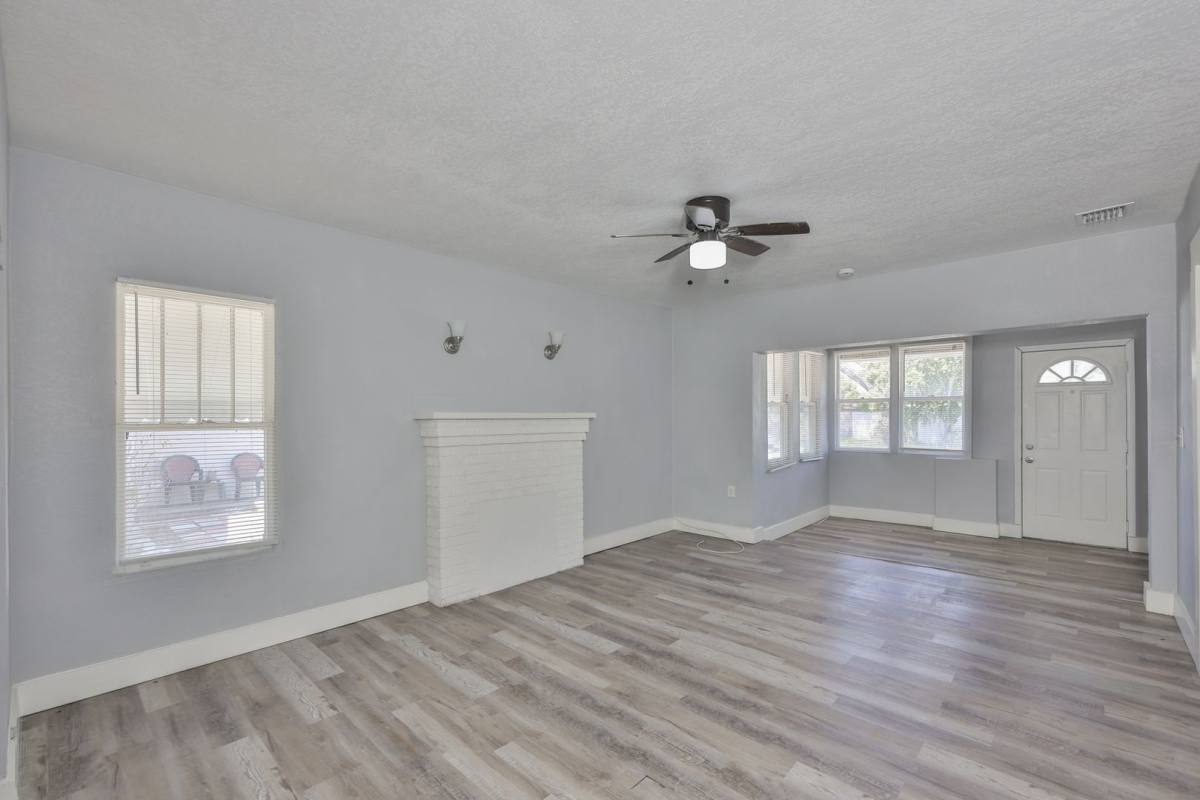 House for rent at 4736 5th Ave S, Saint Petersburg, FL 33711