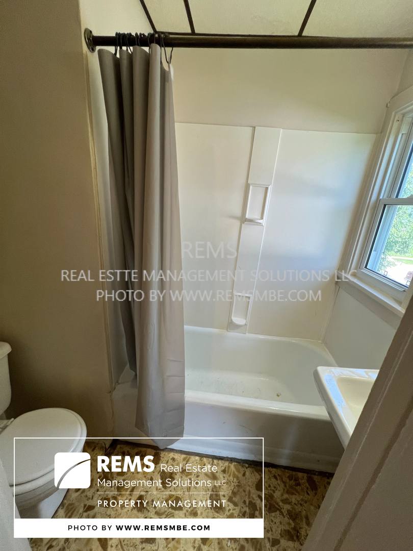 Apartment for rent at 125 7th Ave, Baraboo, WI 53913