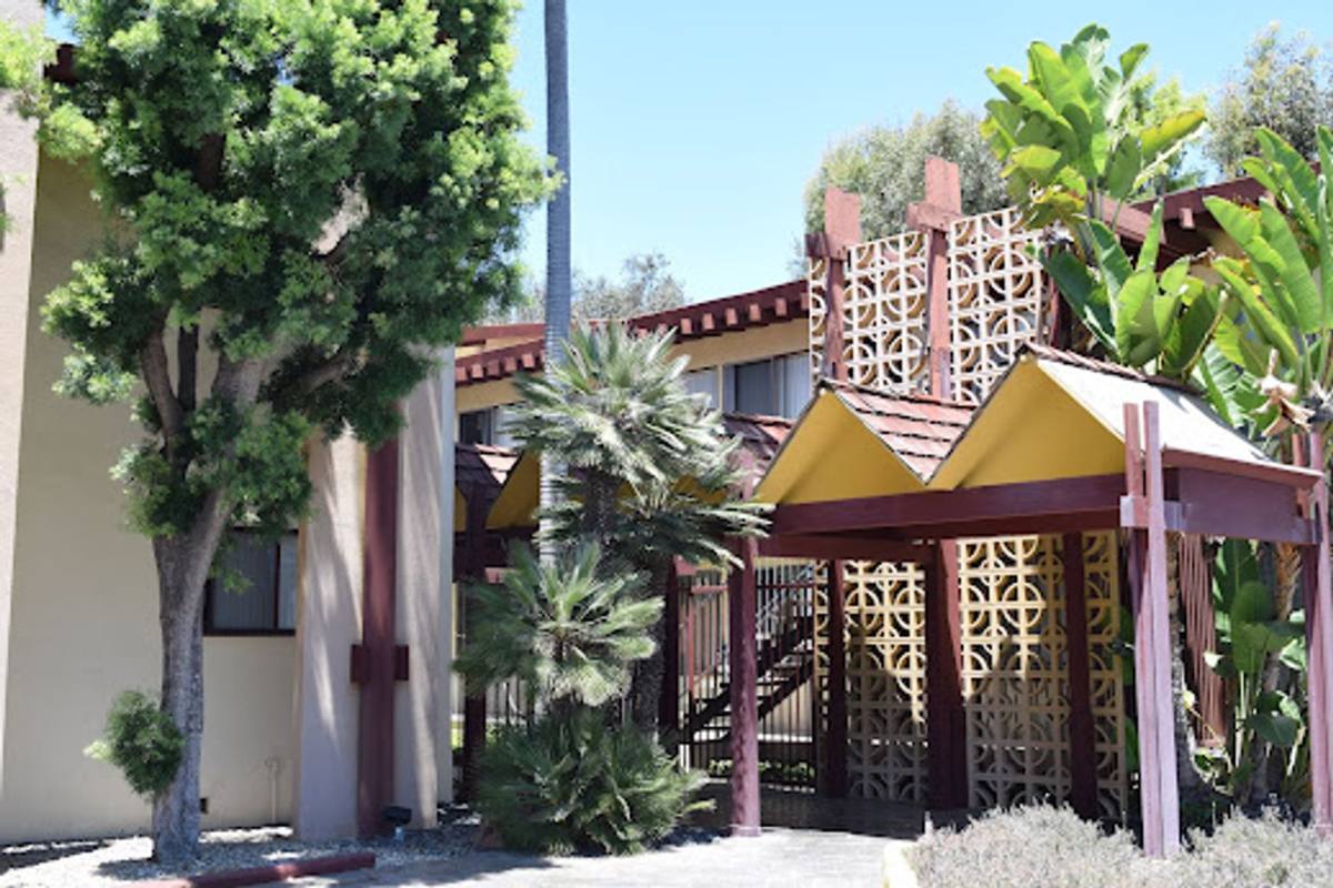Apartment for rent at 22405 Kent Ave, Torrance, CA 90505