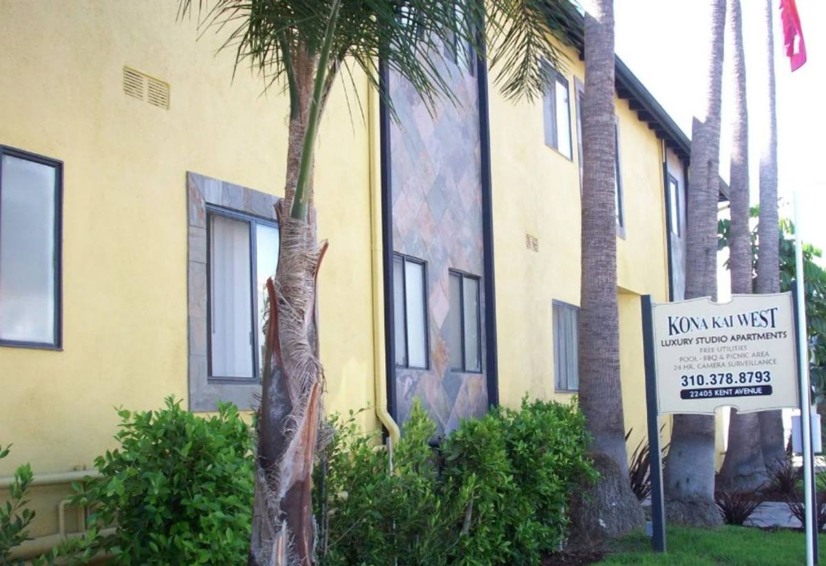 Apartment for rent at 22405 Kent Ave, Torrance, CA 90505