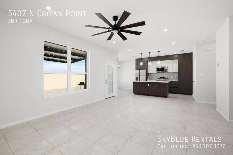 Townhouse for rent at 5407 N Crown Point, Pharr, TX 78577
