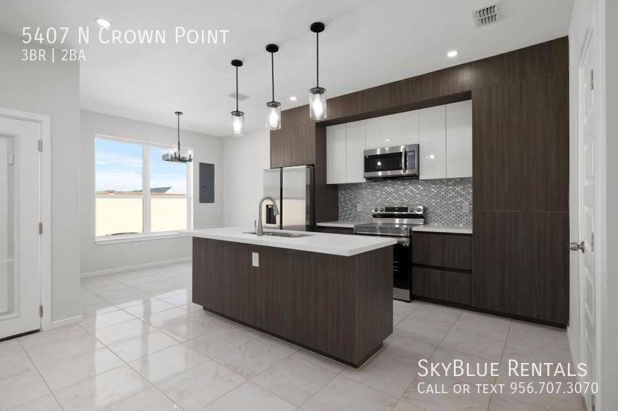 Townhouse for rent at 5407 N Crown Point, Pharr, TX 78577