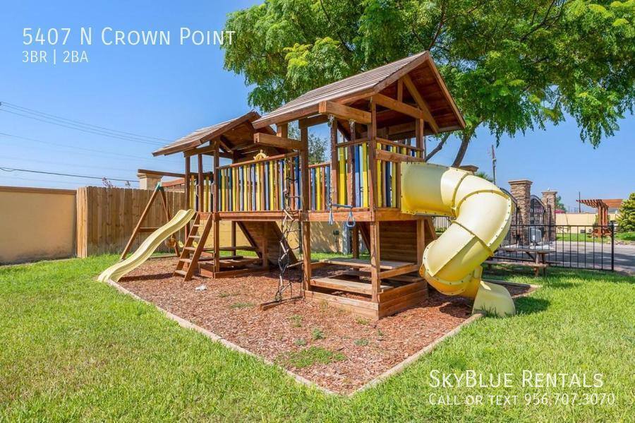 Townhouse for rent at 5407 N Crown Point, Pharr, TX 78577
