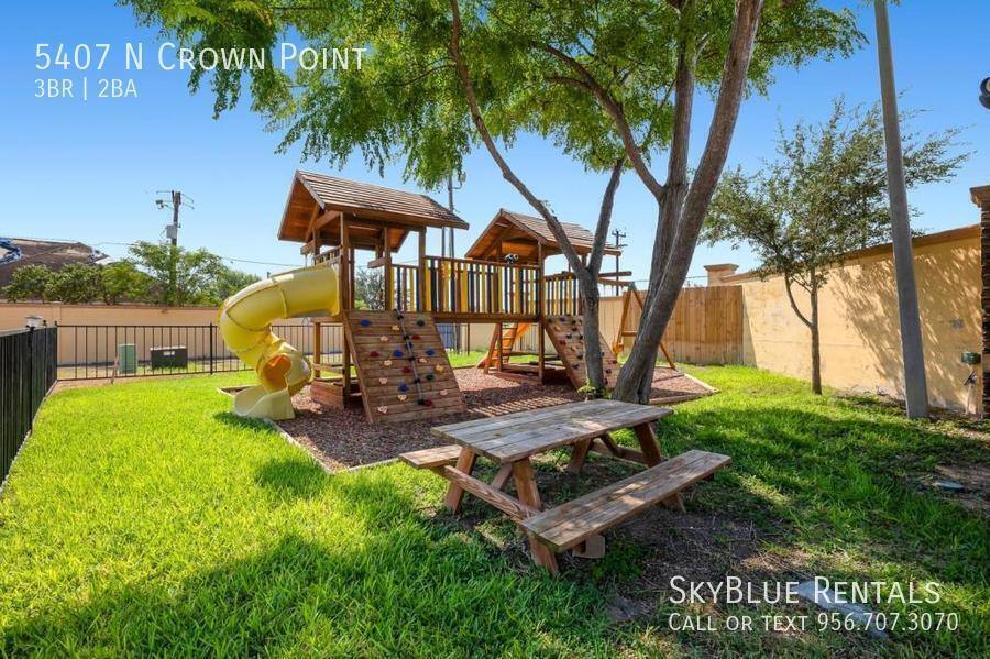 Townhouse for rent at 5407 N Crown Point, Pharr, TX 78577