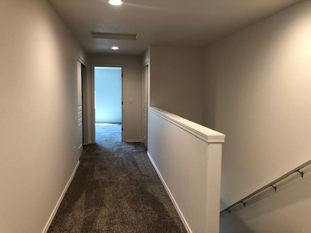 Apartment for rent at 910 912 W Poplar, Walla Walla, WA 99362