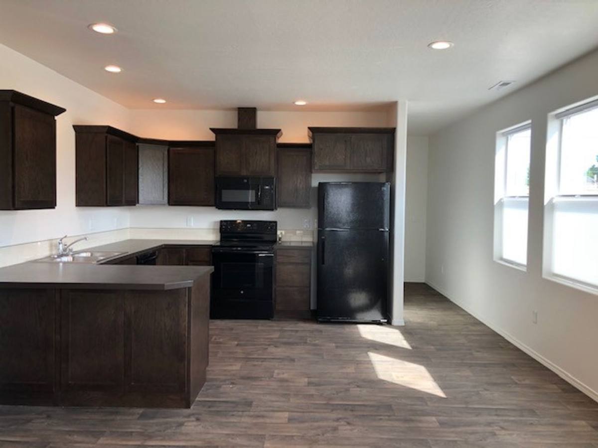Apartment for rent at 910 912 W Poplar, Walla Walla, WA 99362