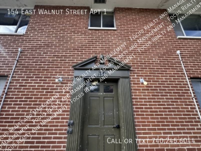 Apartment for rent at 154 E Walnut St #1, Lancaster, OH 43130