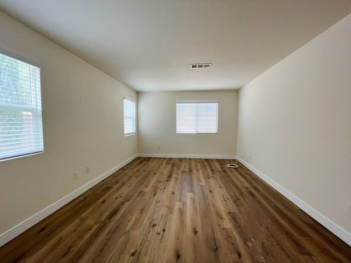 House for rent at 36741 30th St E, Palmdale, CA 93550