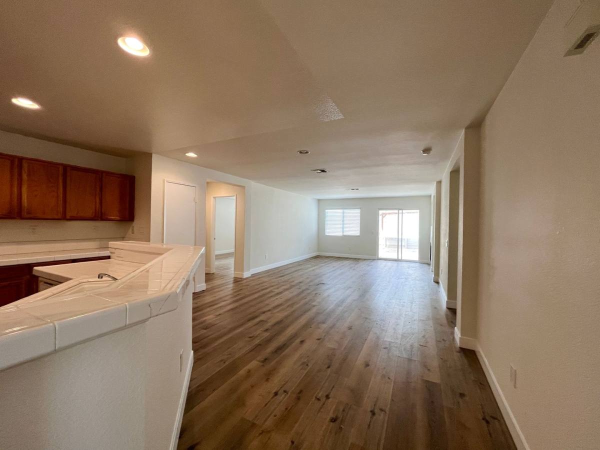 House for rent at 36741 30th St E, Palmdale, CA 93550