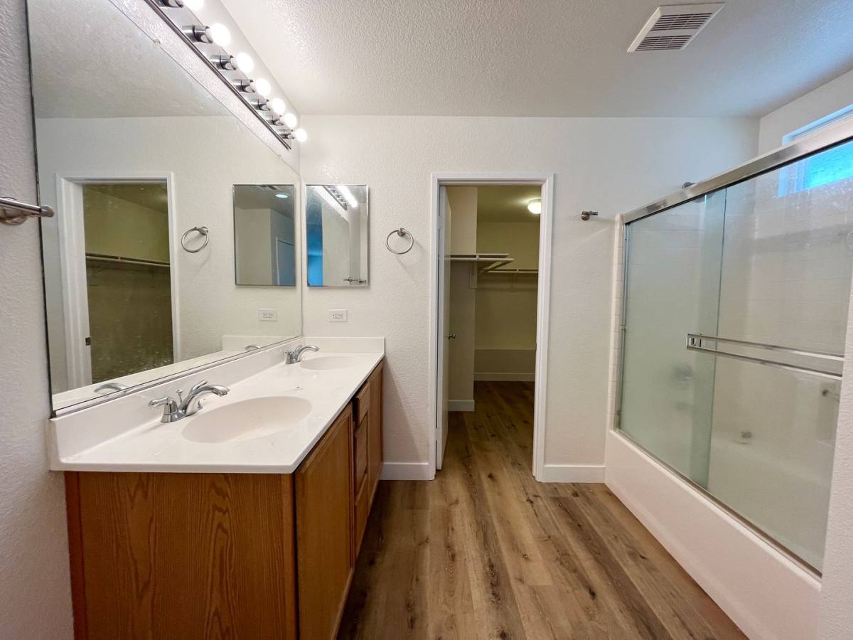 House for rent at 36741 30th St E, Palmdale, CA 93550