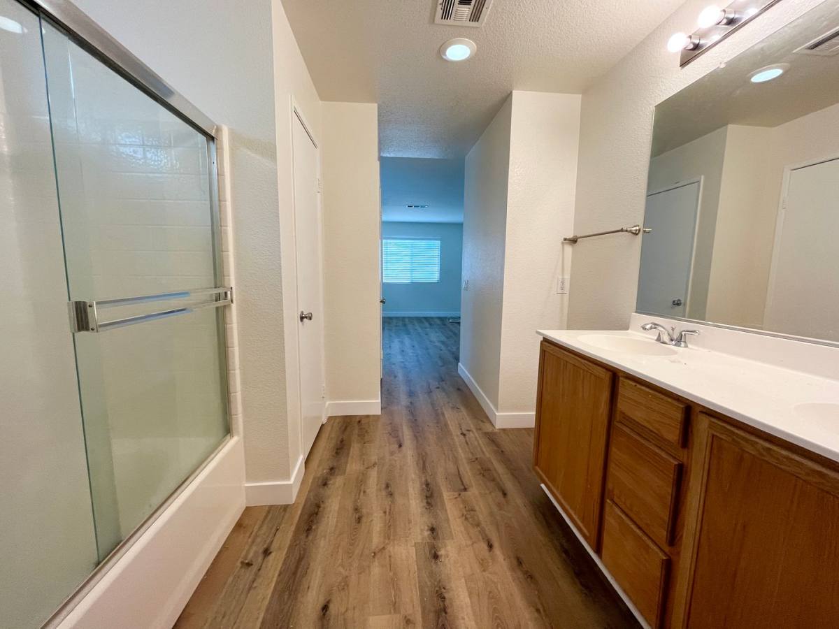 House for rent at 36741 30th St E, Palmdale, CA 93550