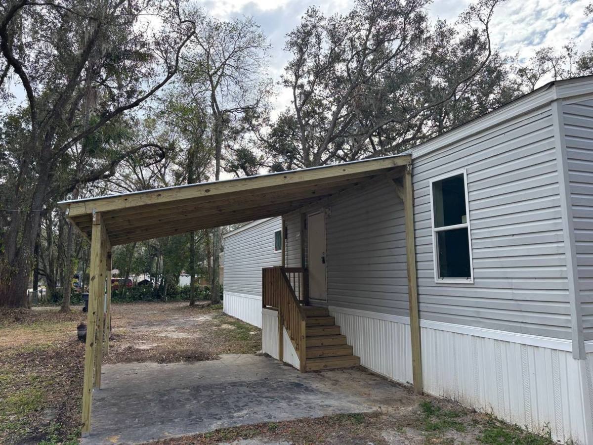 Apartment for rent at 1416 Robin St, Auburndale, FL 33823