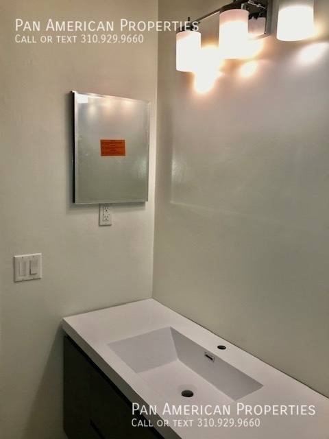 Apartment for rent at 11275 Westminster Ave #204, Los Angeles, CA 90066