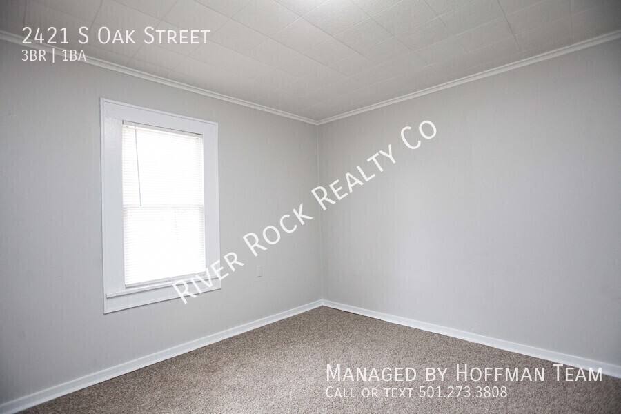 House for rent at 2421 S Oak St, Little Rock, AR 72204