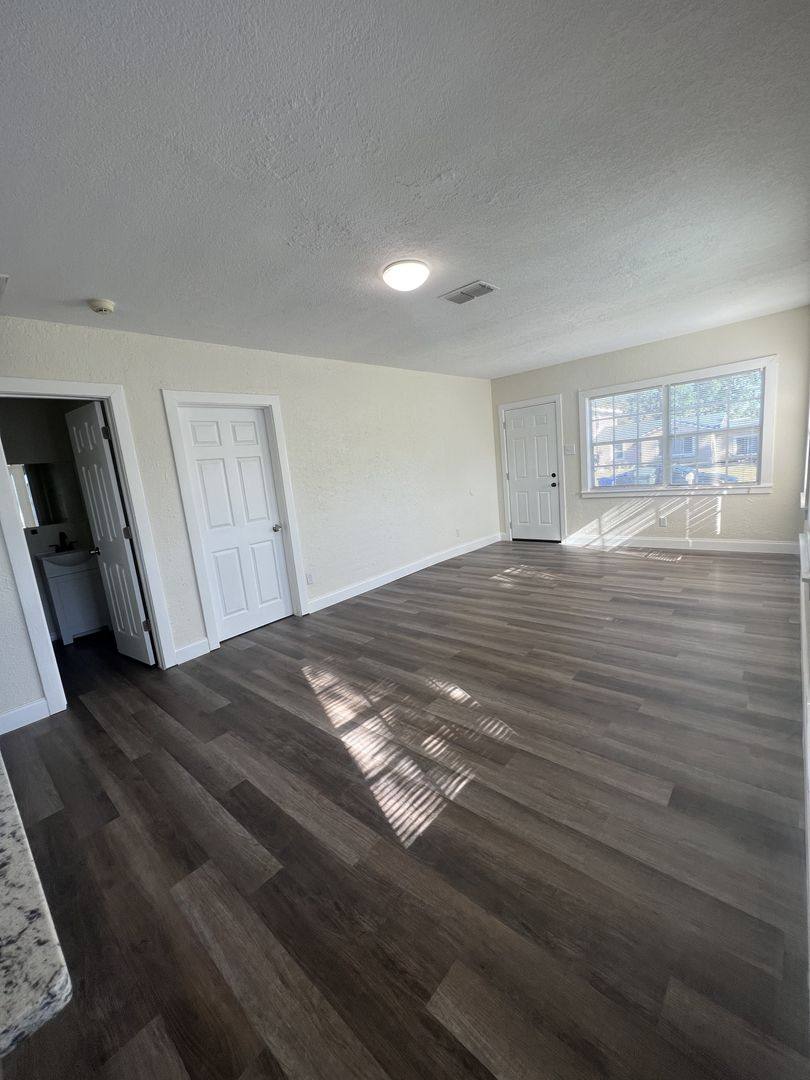 House for rent at 617 Lakehurst St, Lakeland, FL 33805