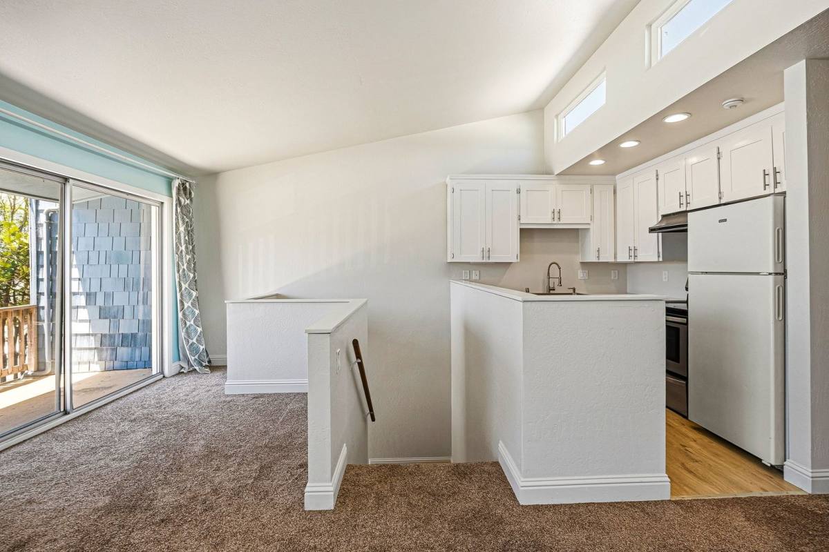 Apartment for rent at 308 Estrella Ave, Watsonville, CA 95076
